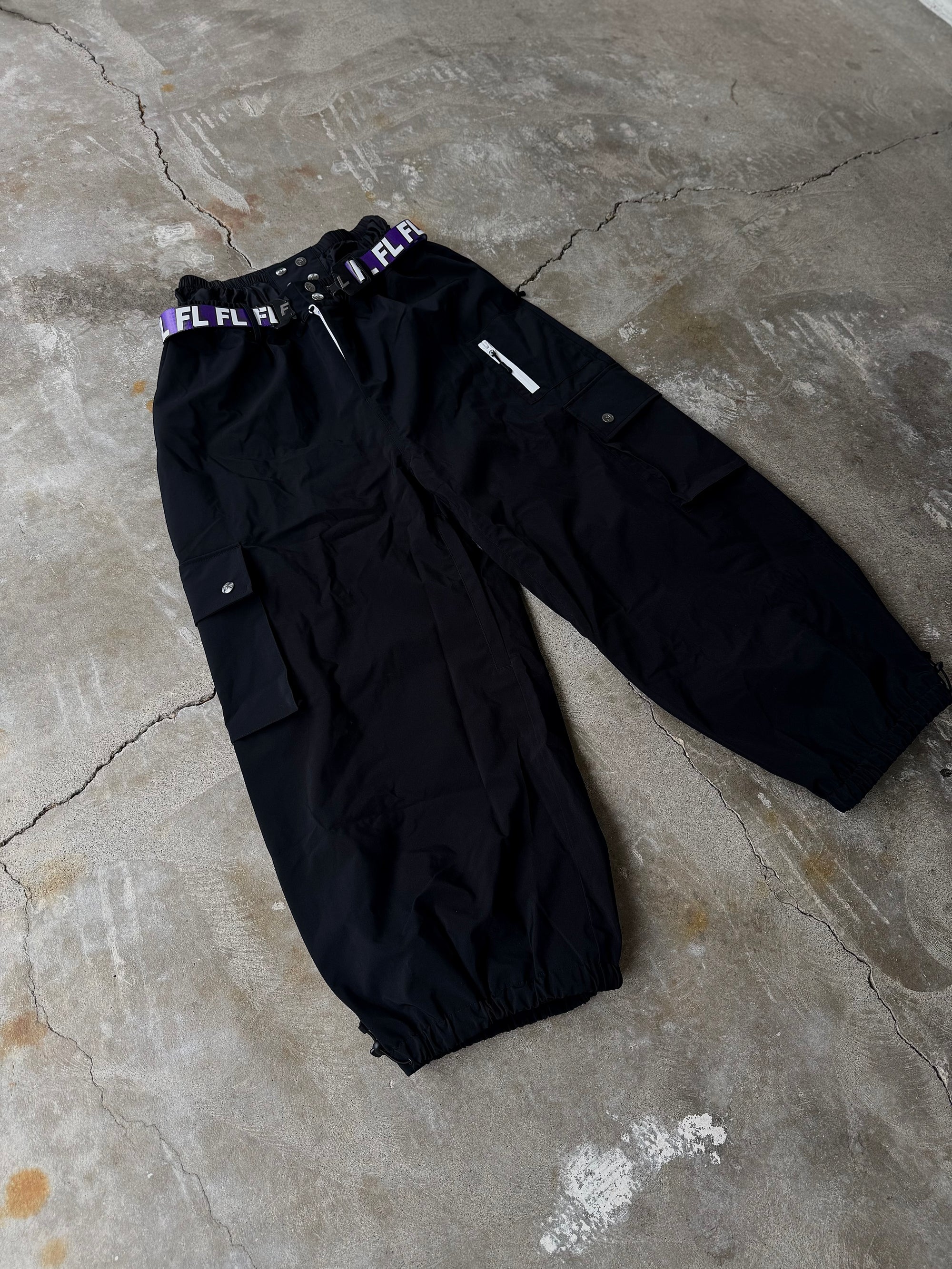 Black baggy snowpant V3