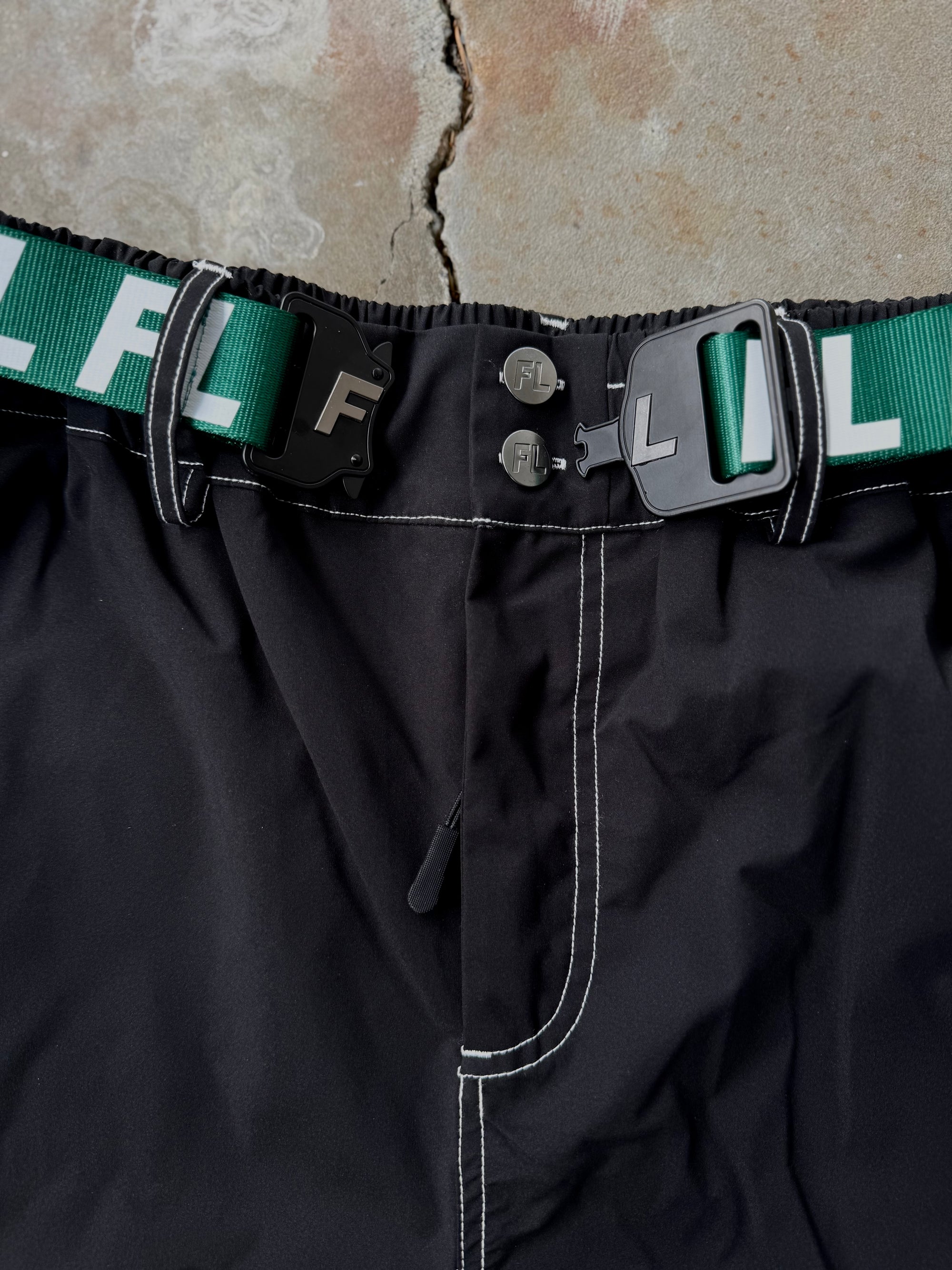 Straight leg snow pants