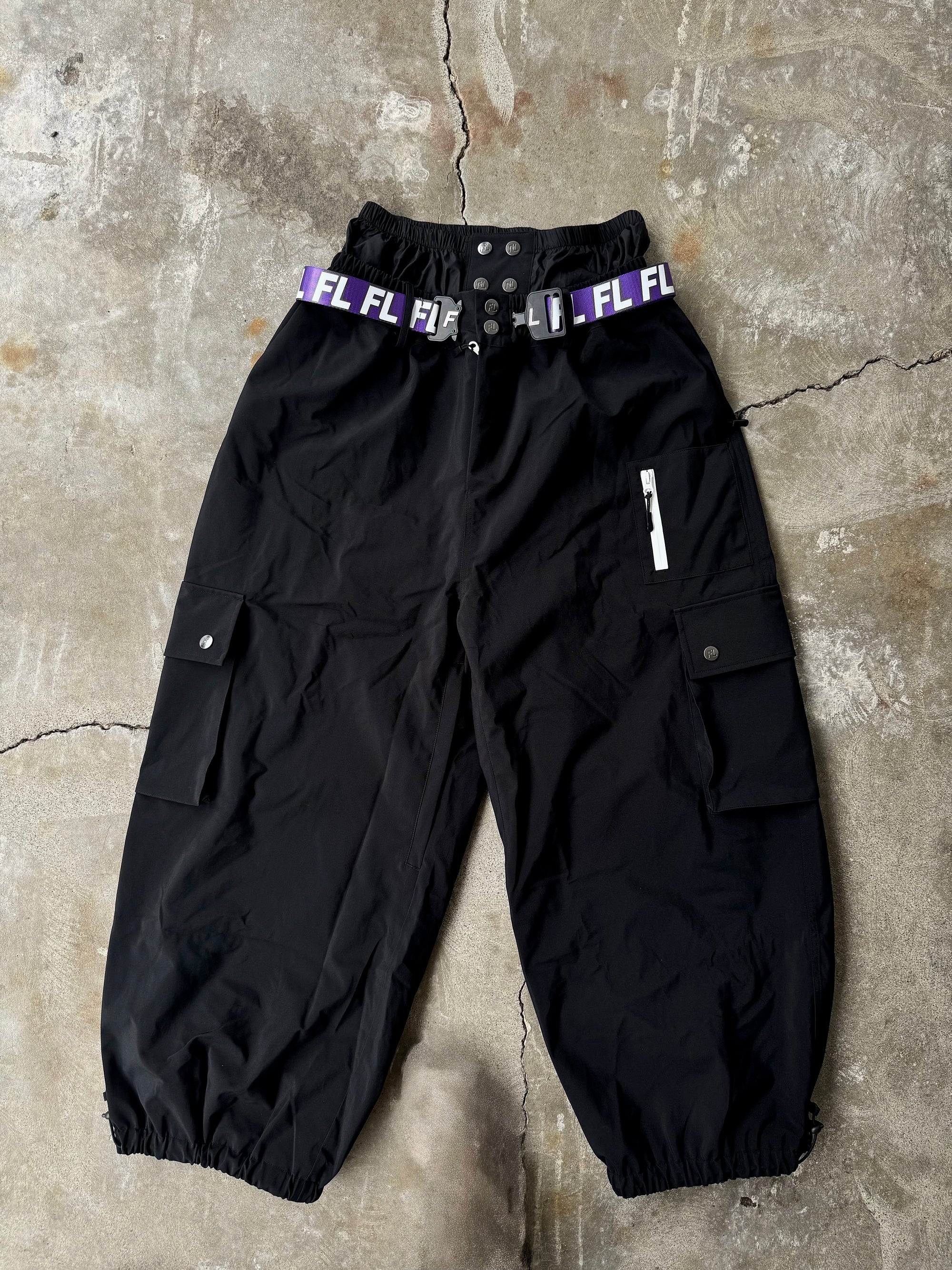 Black baggy snowpant V3