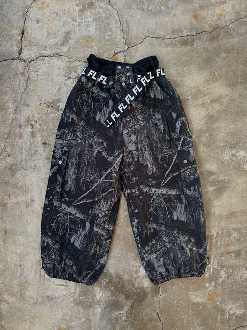 black realtree baggy snowpants V3
