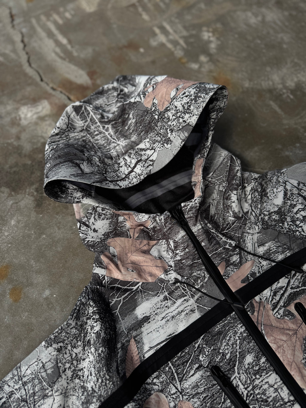 White real tree taped shell jacket