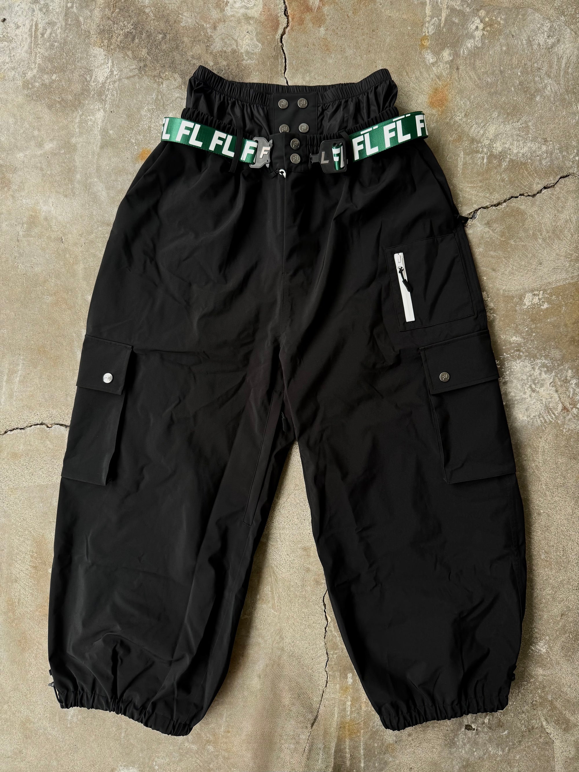 Black baggy snowpant V3