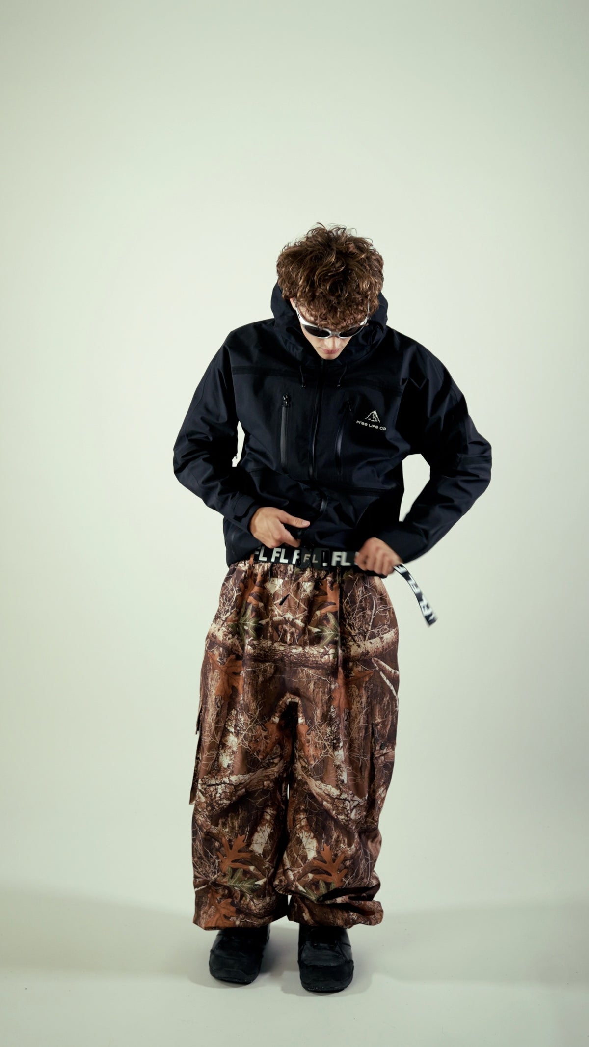 Real tree baggy snowpant V4
