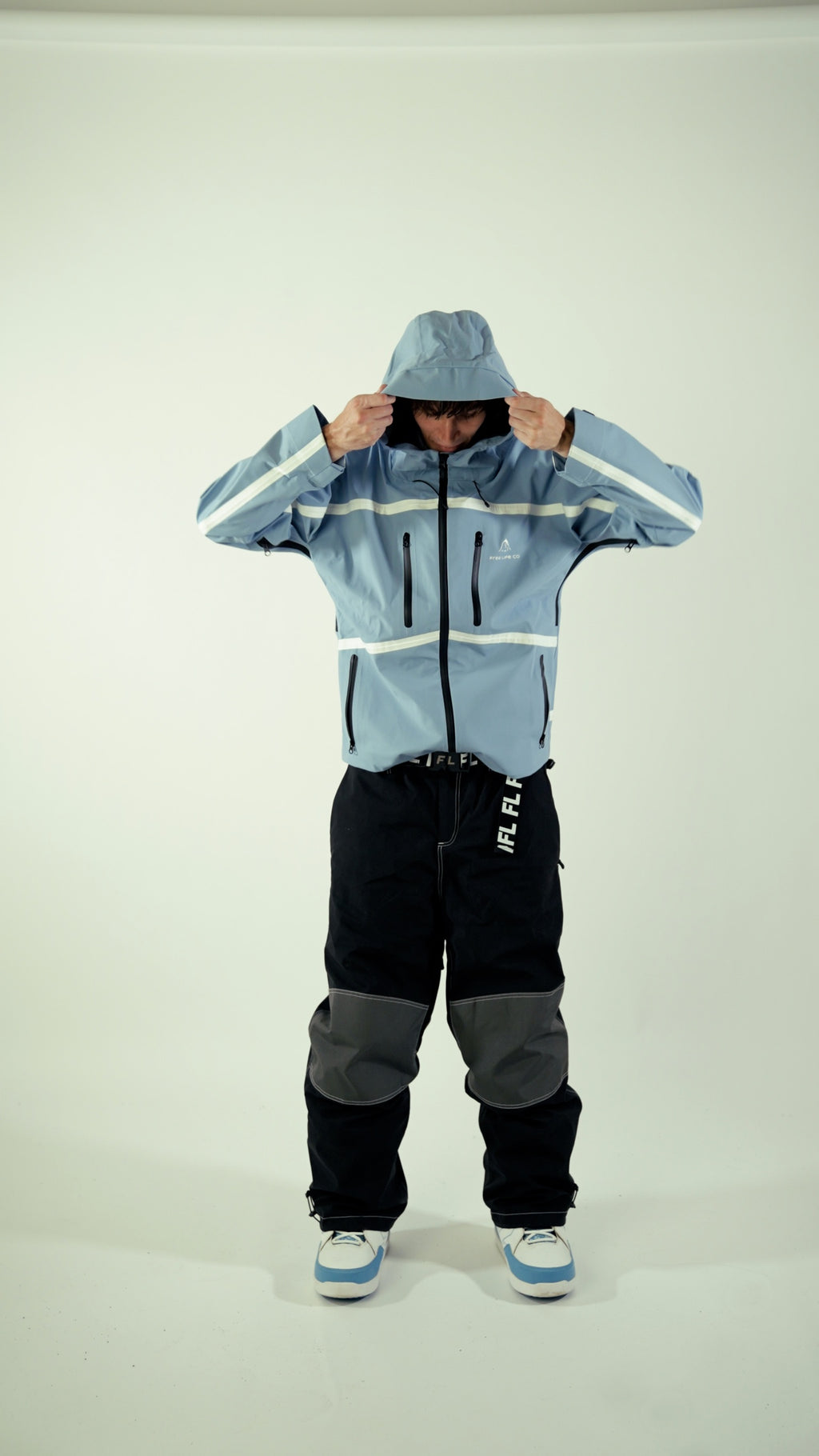 Straight leg snow pants